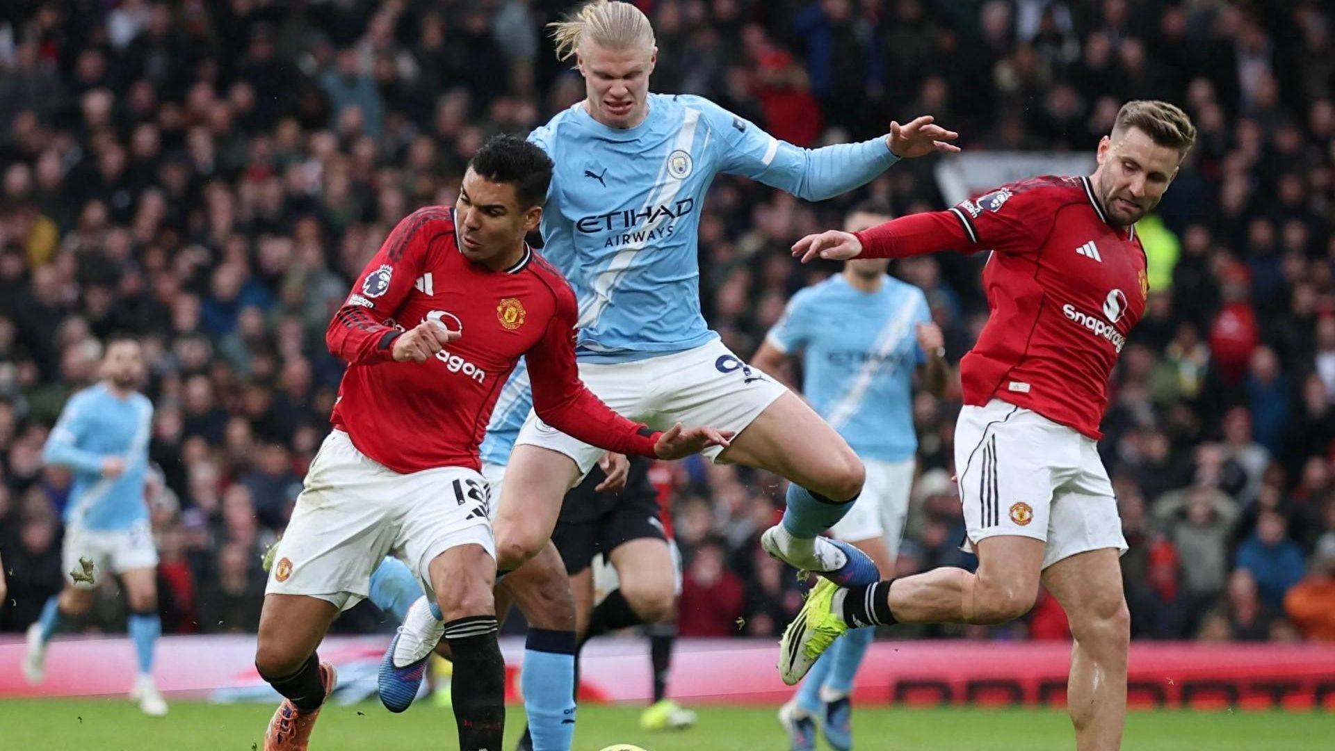 开云电竞-卡塞米罗为何离开曼联？他不是水货，但红魔已经负担不起他