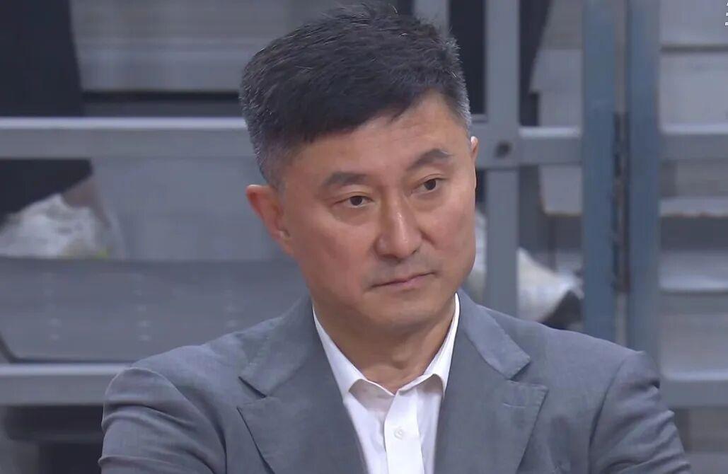 开云体育-广东男篮9分完胜，胡明轩决胜时刻建功，萨姆纳39分谷泽浴23+12